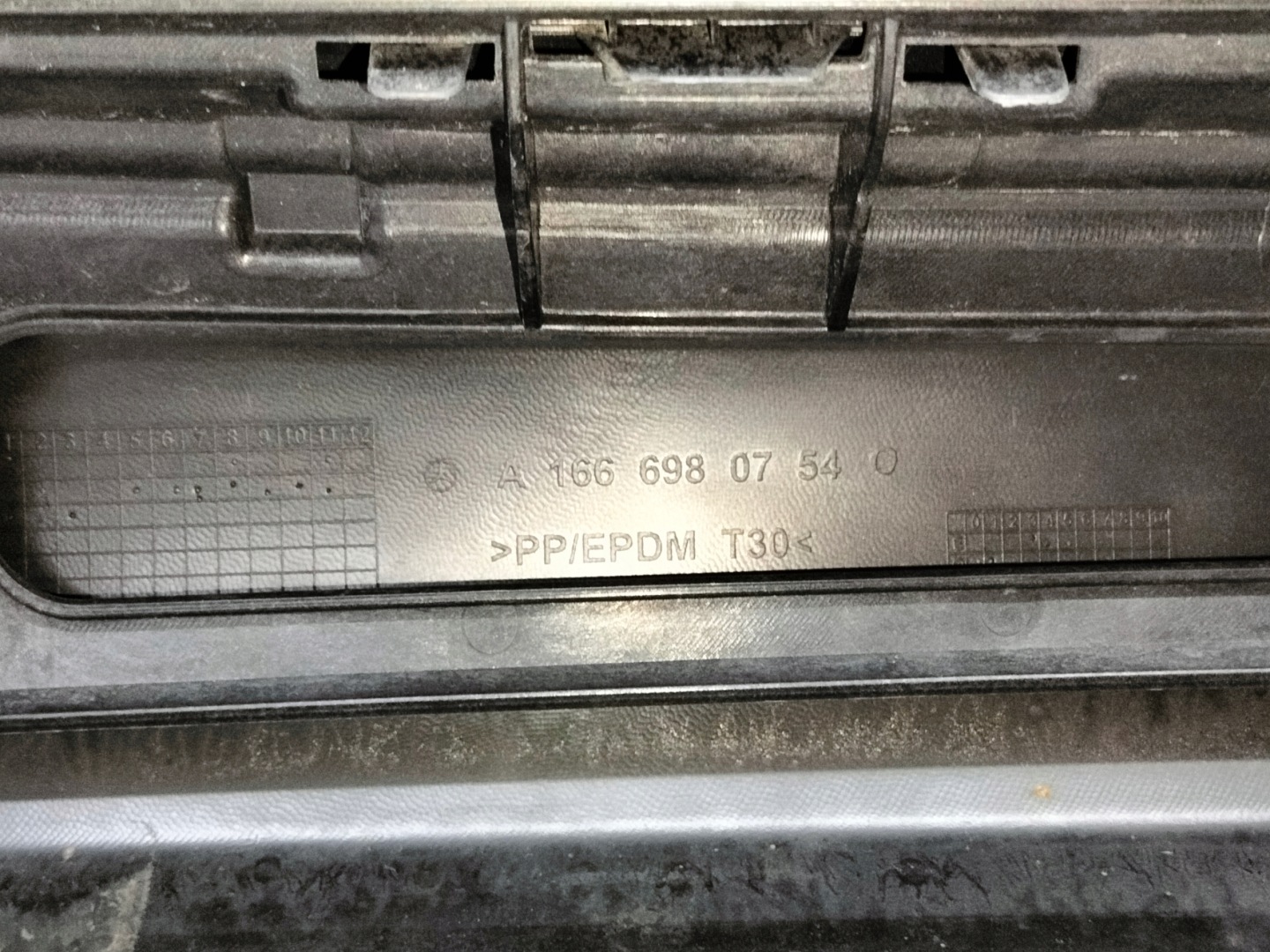 moulding cap threshold left MERCEDES ML M-KLASSE W166 11- AMG