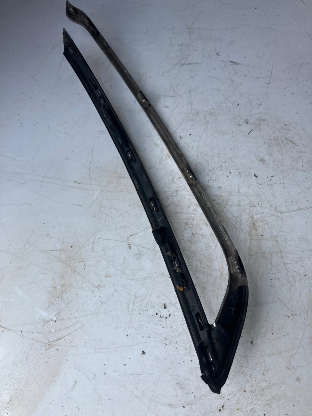 frame lights DRL left front CHROM CITROEN C4 PICASSO II AA36414198