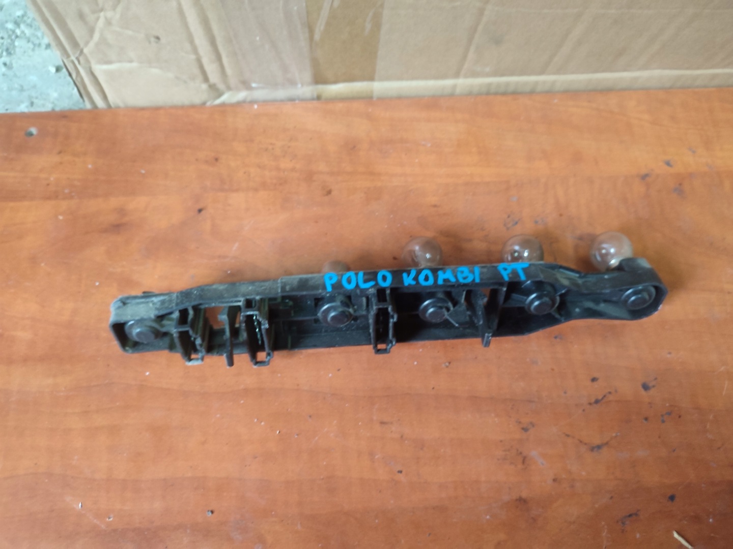 light housing right rear part KOMBI VW POLO 6K0945257