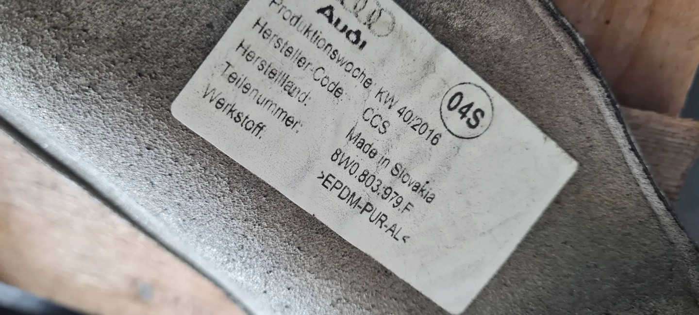 A4 B9 8W Blende Abdeckung TERMICZNA TUNELU 8W0803979F A5 8W