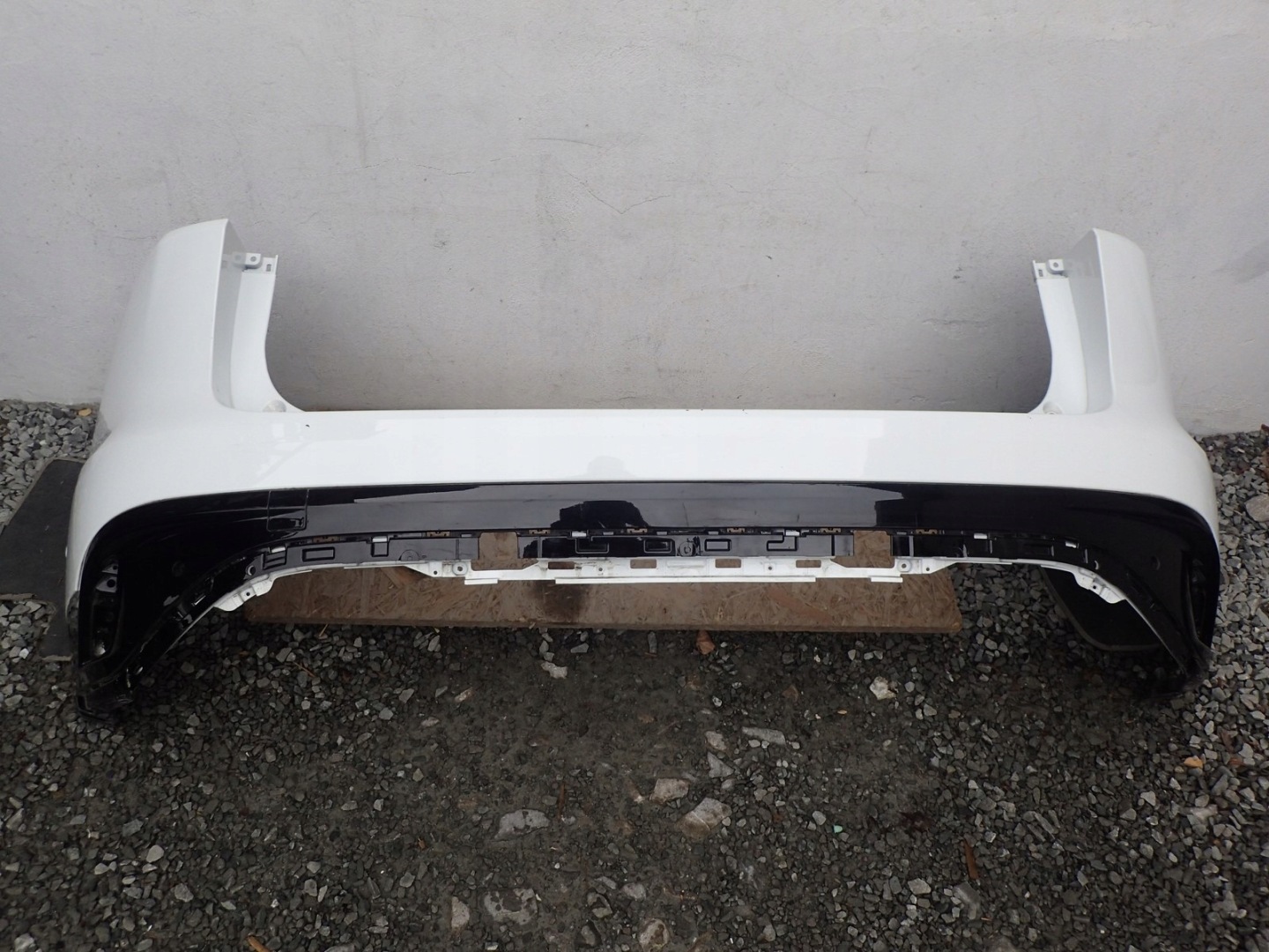 bumper rear part rear JAGUAR F PACE X761 DYNAMIC LIFT