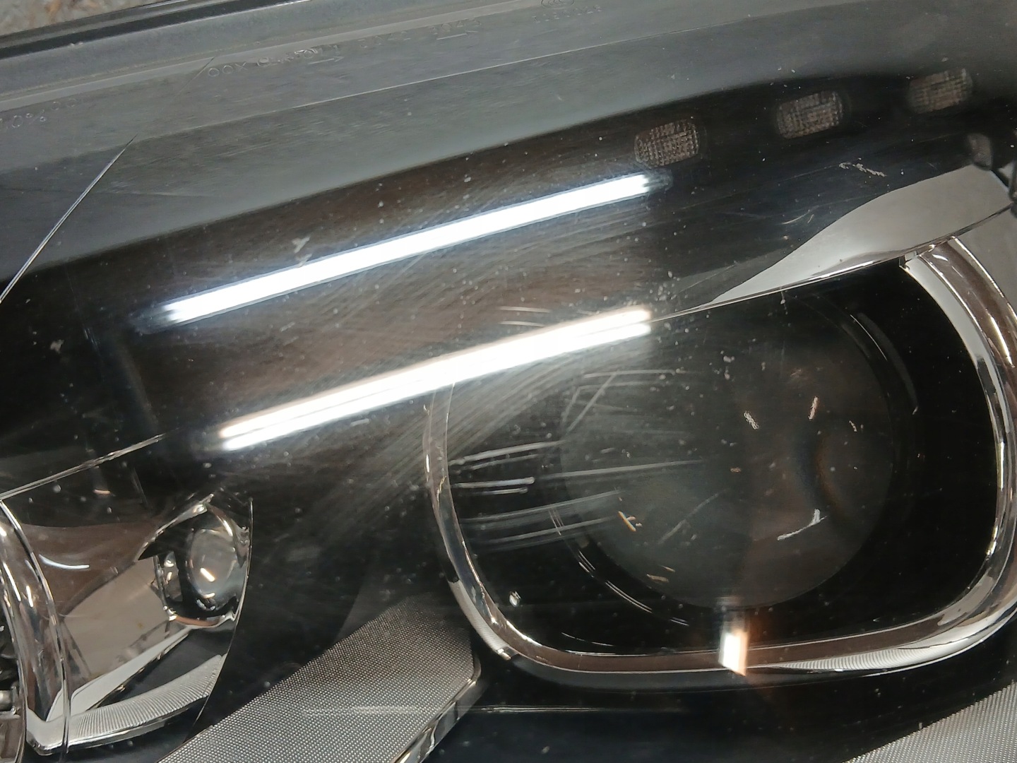 light front left VW T5 LIFT 10- XENON LED 7E5941015B