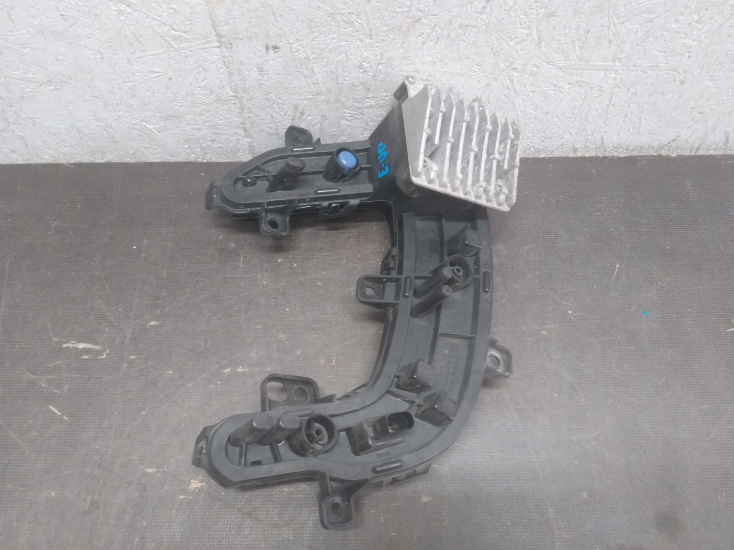 mlhovka pravý VW E-UP E UP LED 12E941056E