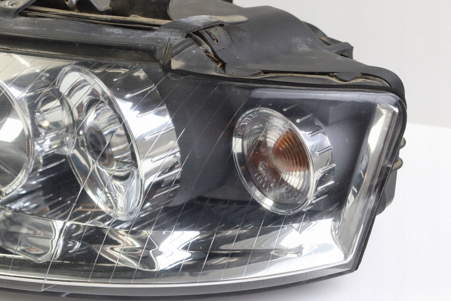 AUDI A4 B6 light front left front replacement TYC 20A008 EUROPA