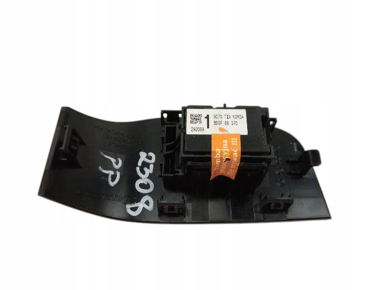 window control switch right front BDGF66370 Mazda 3 IV (2019-)