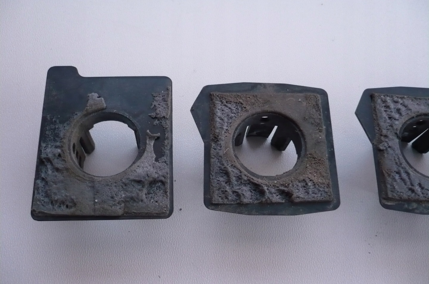 TOYOTA COROLLA E16 KOSZYK Support plaque PDC Pare choc Arrière Berline