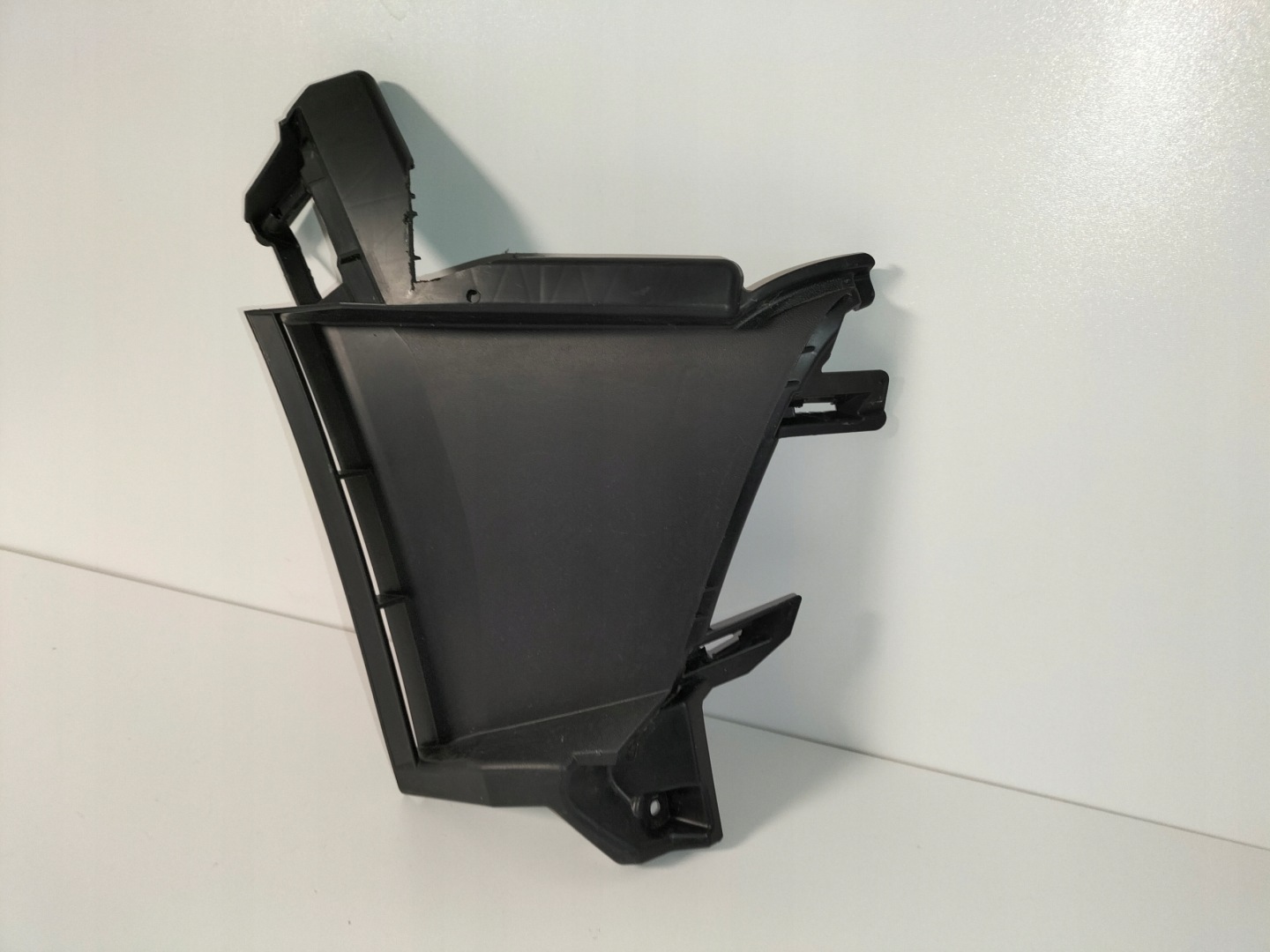 Support Support plaque Prise conduite d’air Pare choc Avant Droite VW ARTEON 17
