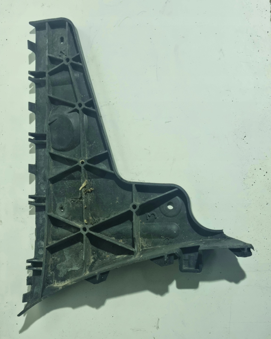 AUDI A4 B7 AVANT KOMBI holder bumper bracket left rear part 8E9807453A