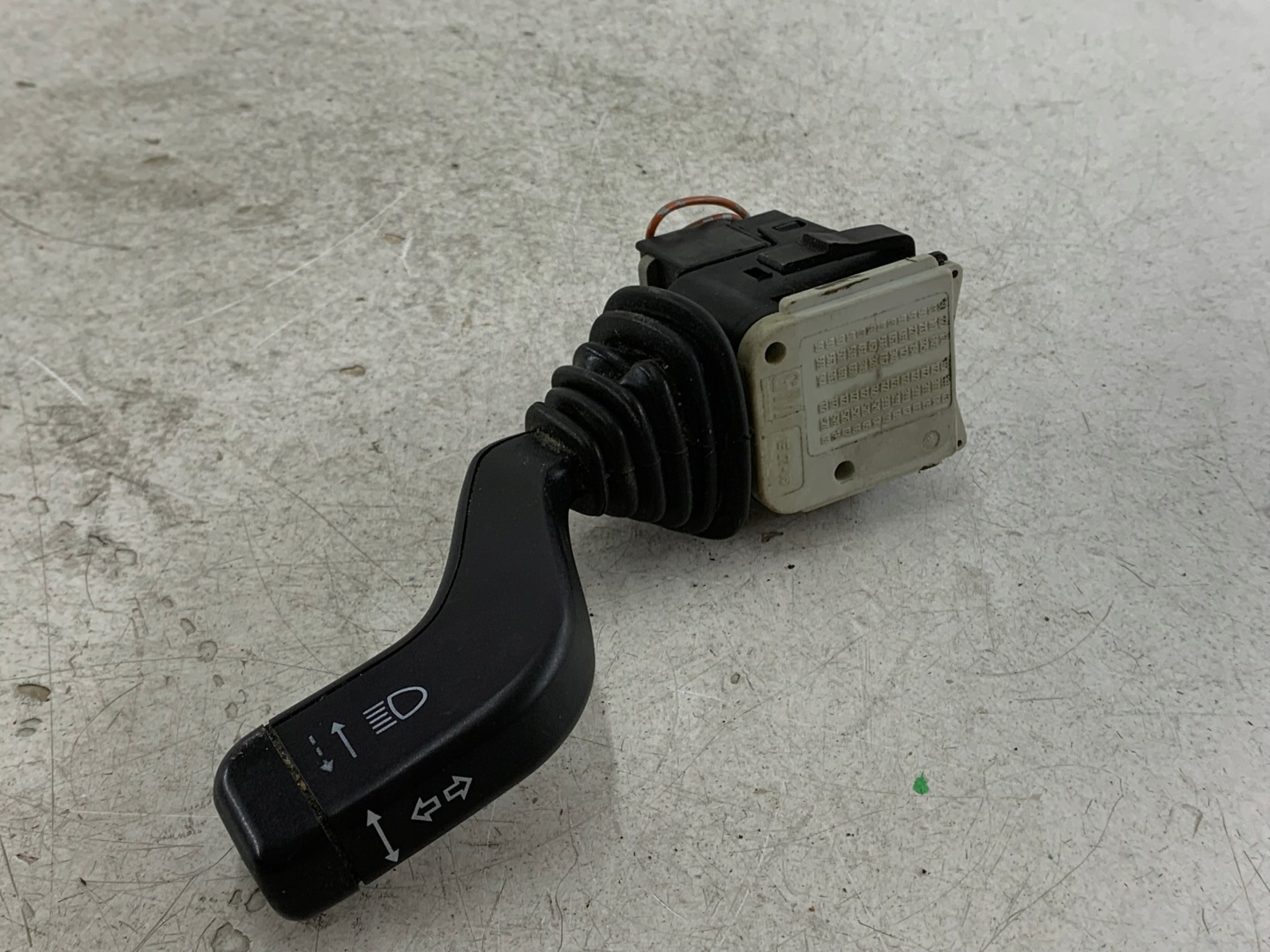 OPEL VECTRA B Bouton MANETKA Indicateurs de direction 90221174