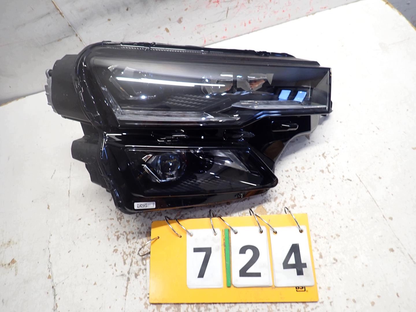 light front front right SKODA KAROQ LIFT 2021- FULL LED 57B941036B