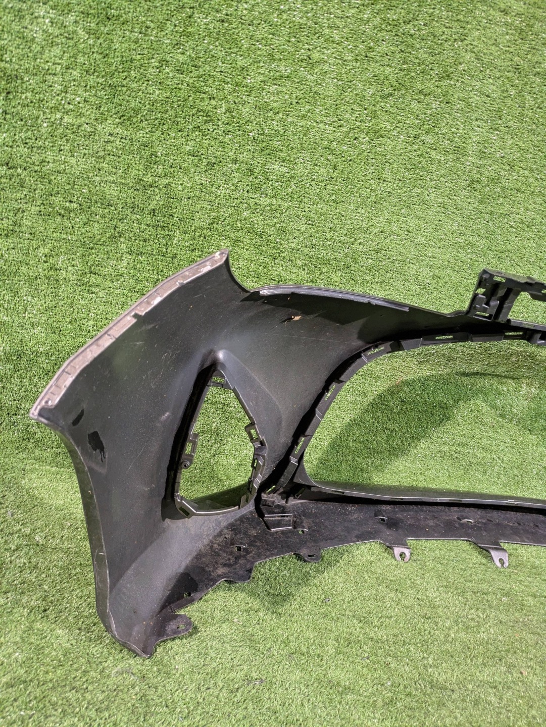 front bumper front TOYOTA YARIS III 14-17 NR.Z9480