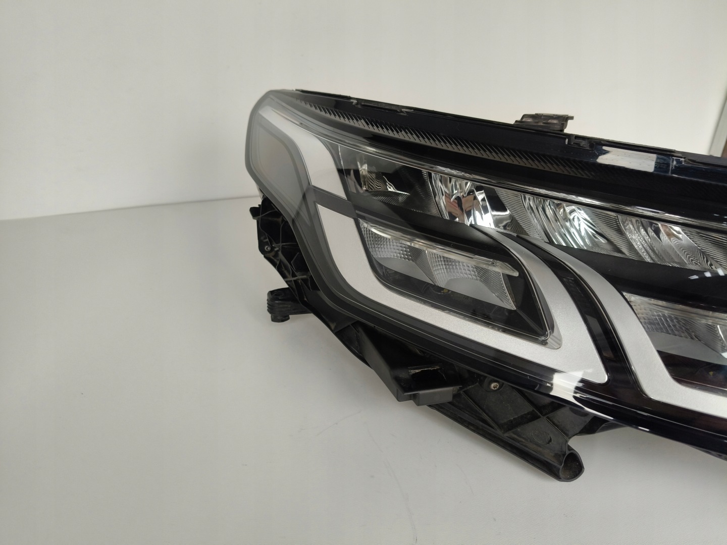 light right REFLEKTOR LAND ROVER DISCOVERY SPORT 19- LIFT FULL LED