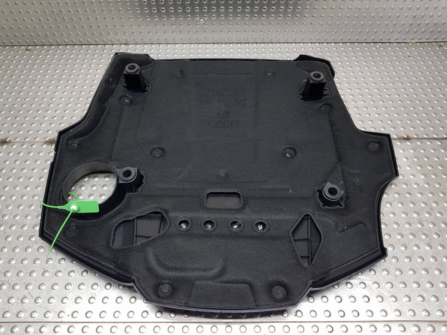 cover motor cover upper 06M103925AK AUDI A6 C8