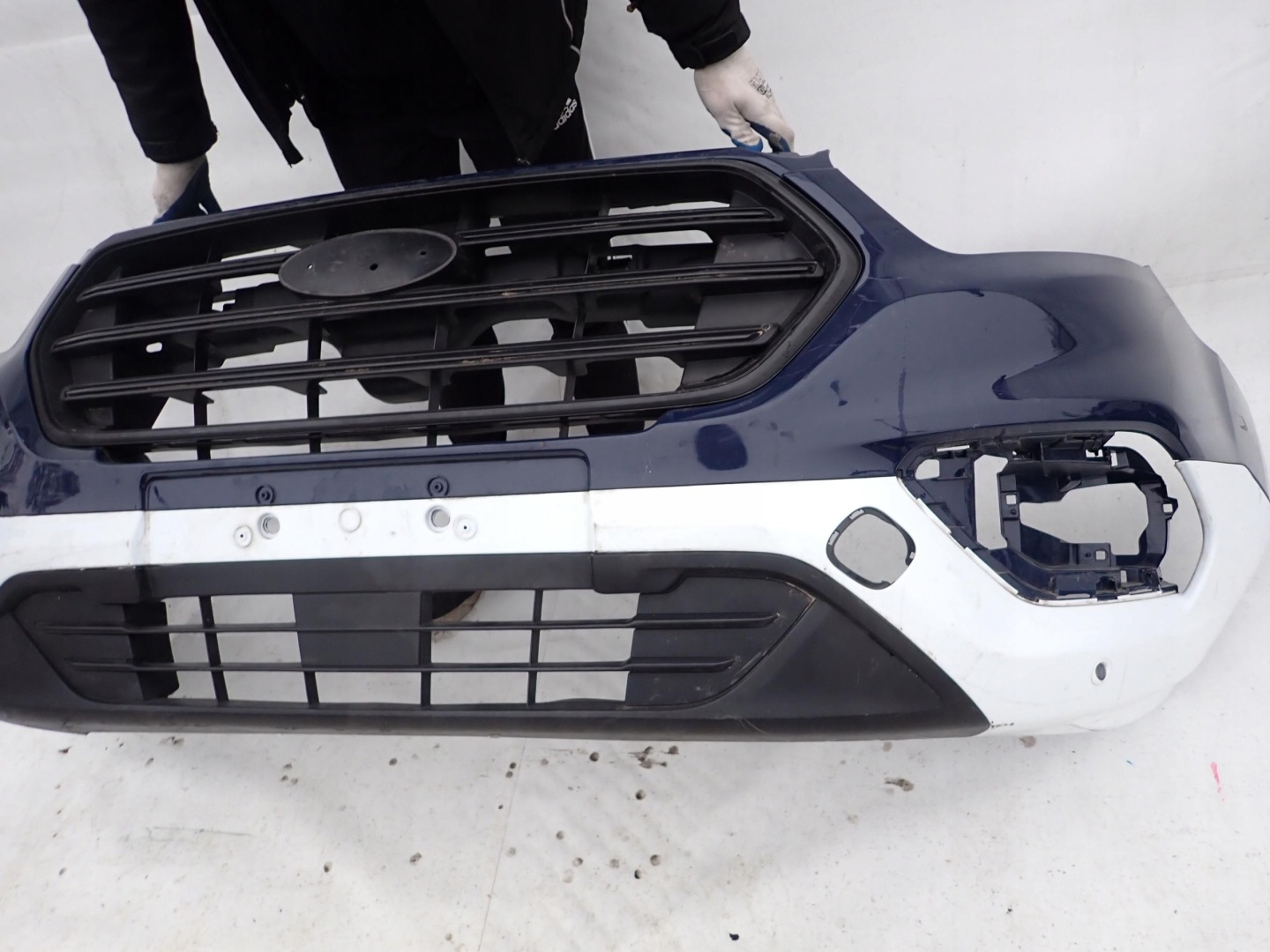 FORD TRANSIT CUSTOM LIFT 17-> bumper front PDC