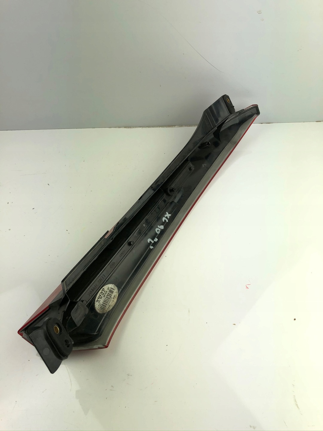VOLVO XC90 and 2002- 30878220 light left left rear part rear