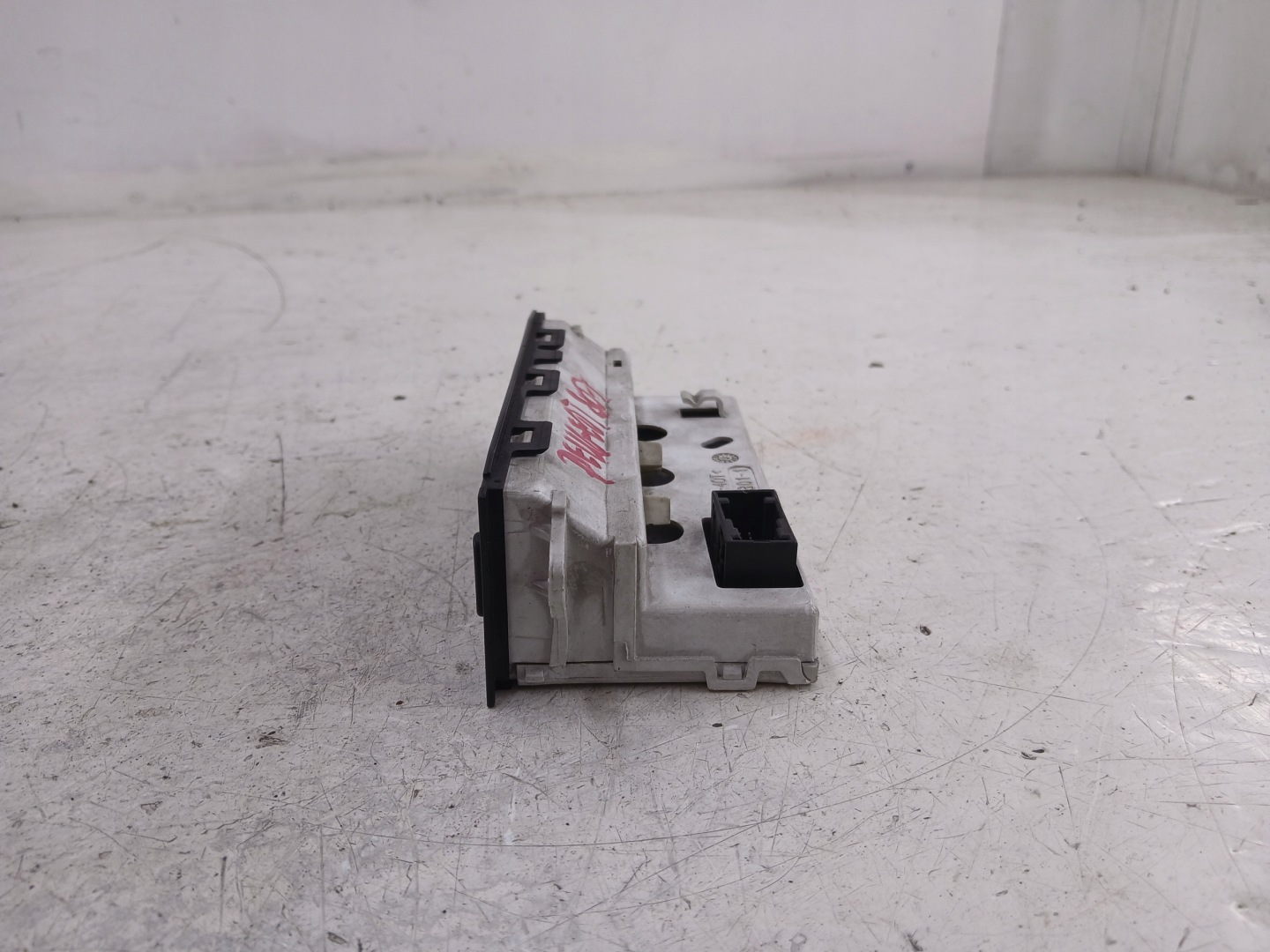 PEUGEOT 807 CITROEN C8 and clock display 1495869077