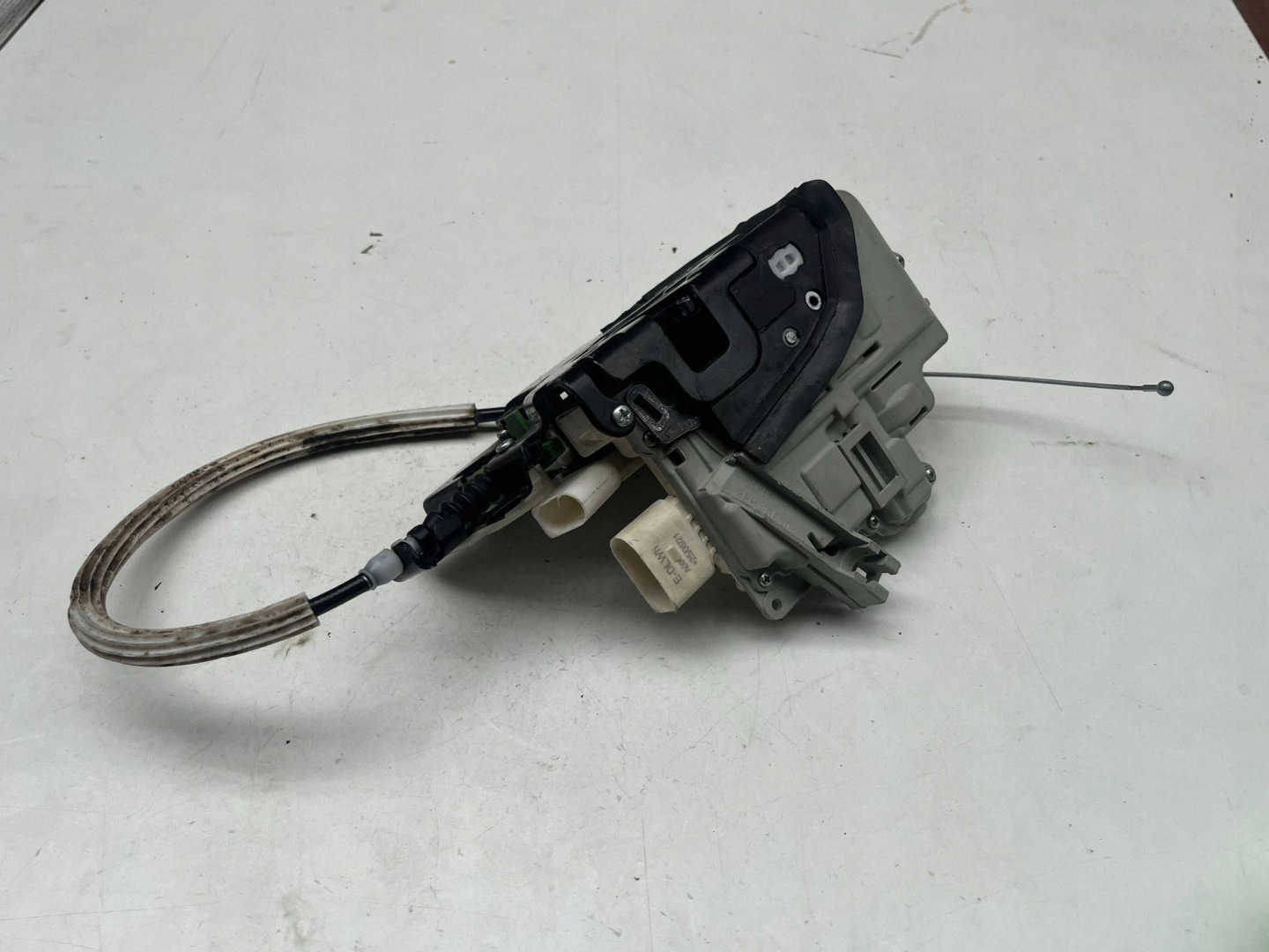 AUDI Q7 4M lock door left front DOCIAG 4M1837015F @M