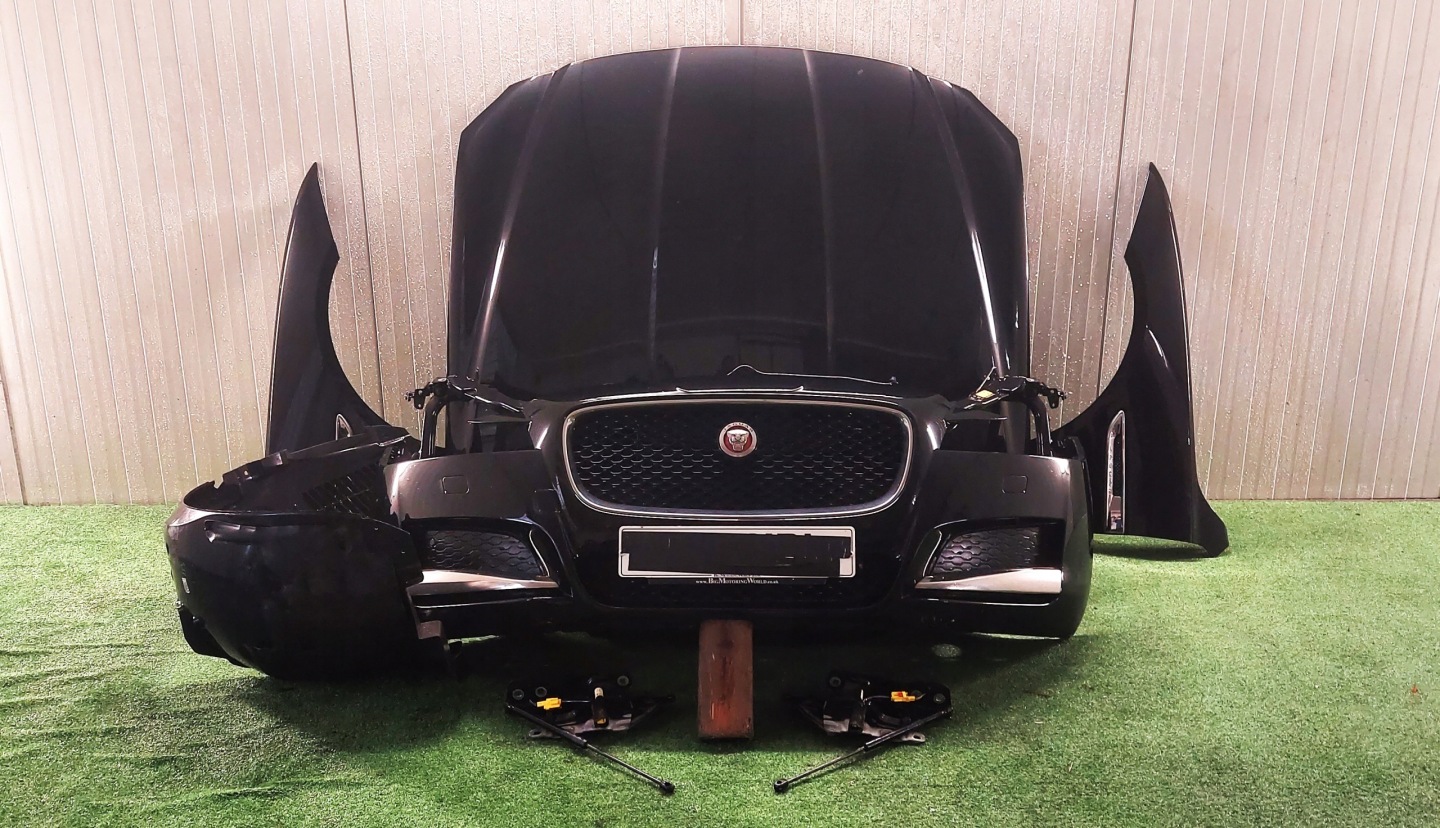 bumper front complete JAGUAR XF X260 15r -> LAK: LCRC PAB ULTIMATE BLACK