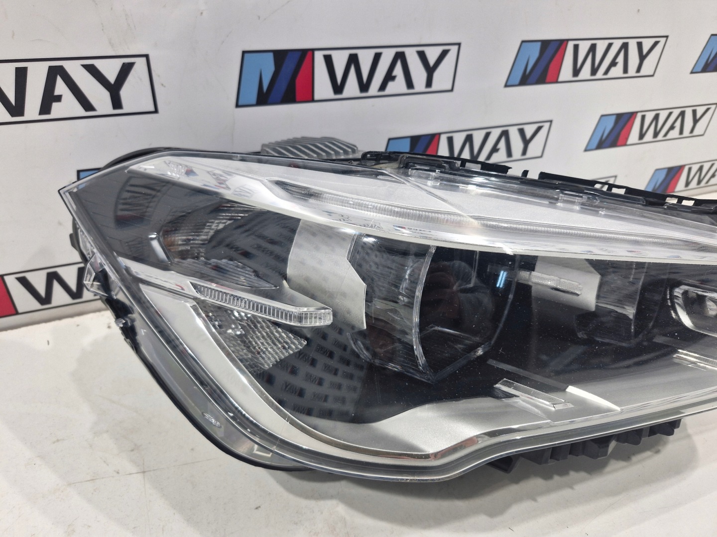 BMW X1 F48 light right front FULL LED EU complete 7495004
