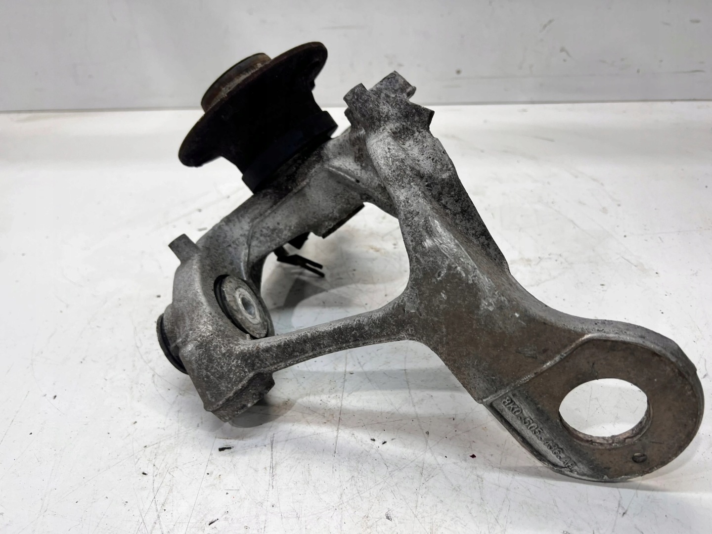 swing right rear part AUDI A4 B8 A5 8T A6 C7 8K0505436AB