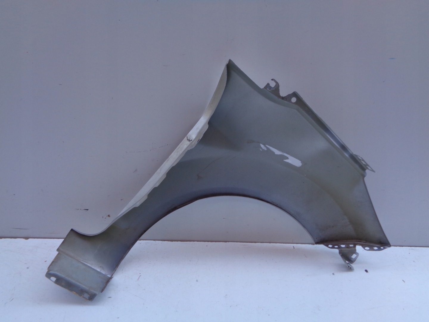 fender left front FORD FIESTA MK7 08- NR 48993