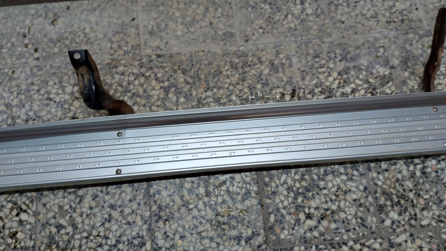 STOPIEN threshold left TOYOTA HILUX VIII 15