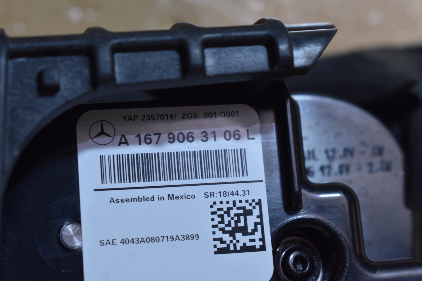 perfect condition light bonnet boot left USA MERCEDES GLS X167 1