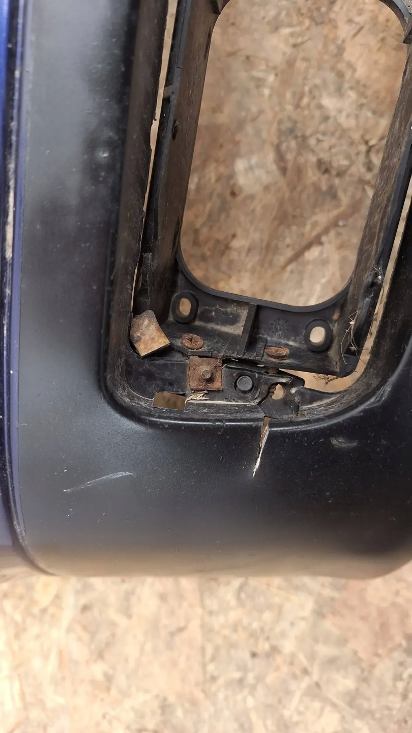 nárazník předek BMW 3 E36 90