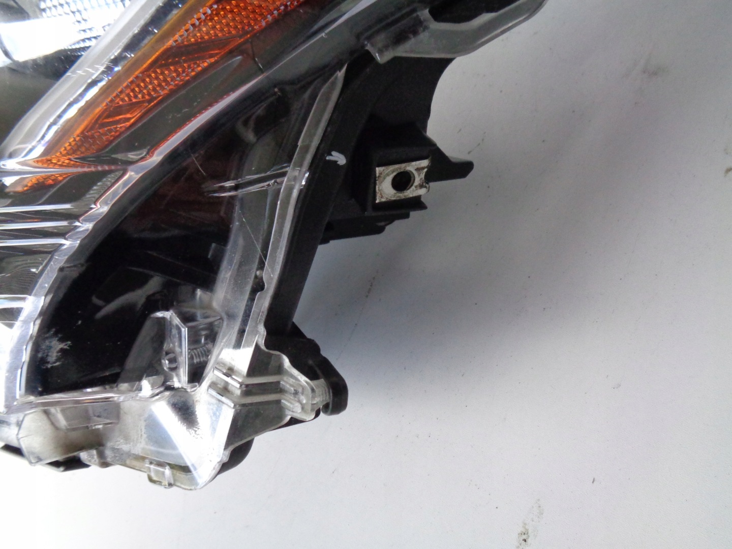 light left REFLEKTOR TOYOTA PRIUS 16- FULL LED