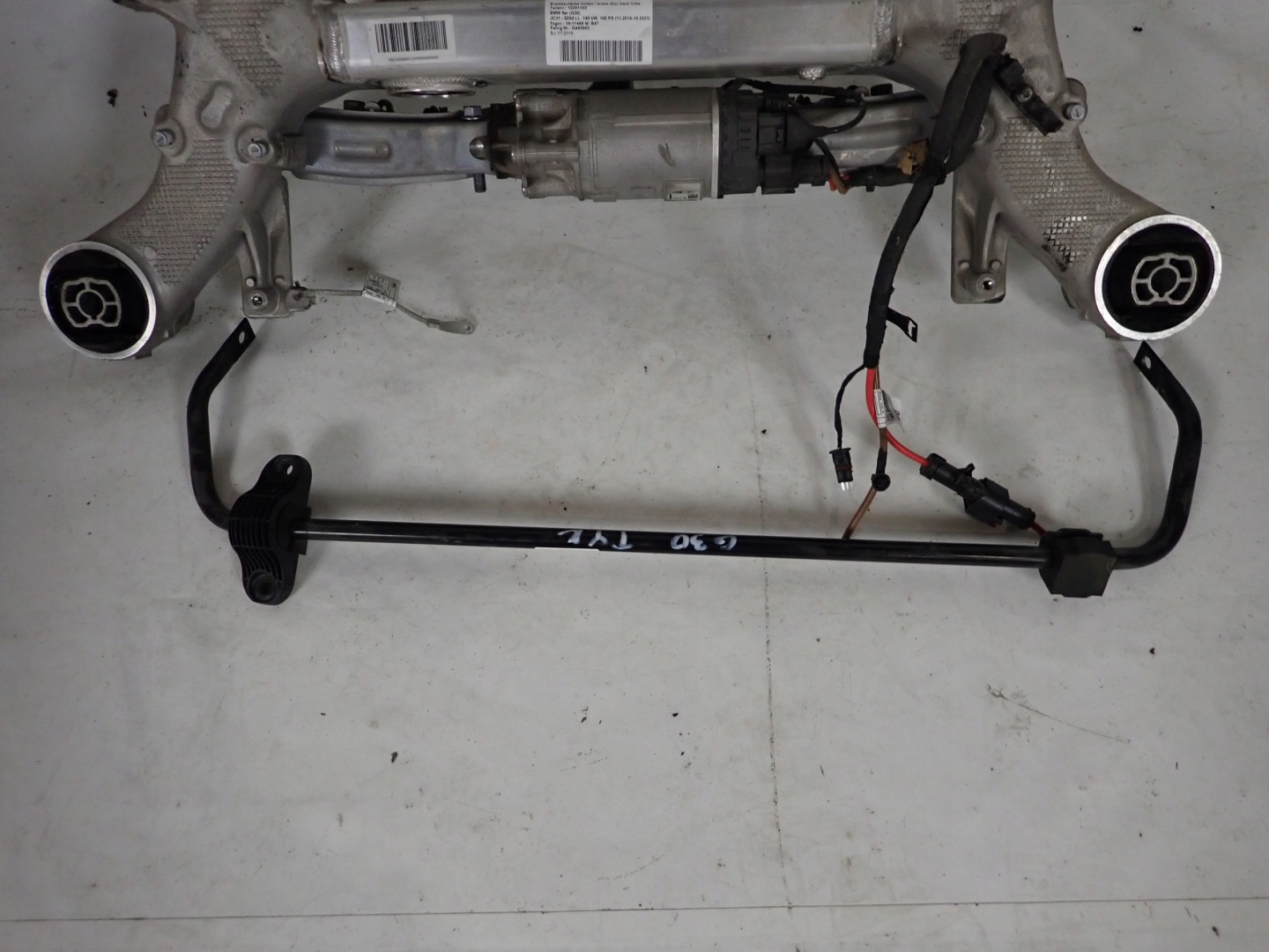 BMW 5 G30 subframe rear part axis SKRETNA AKTUATOR HSR