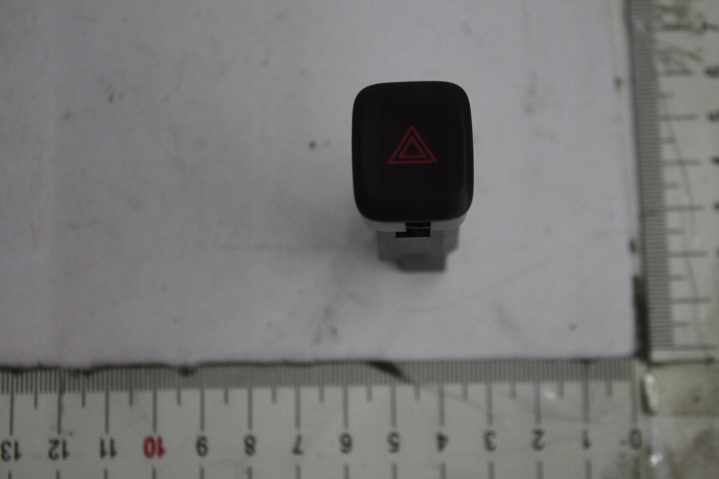 button of warning lights 9123681 VOLVO S60 V60 10