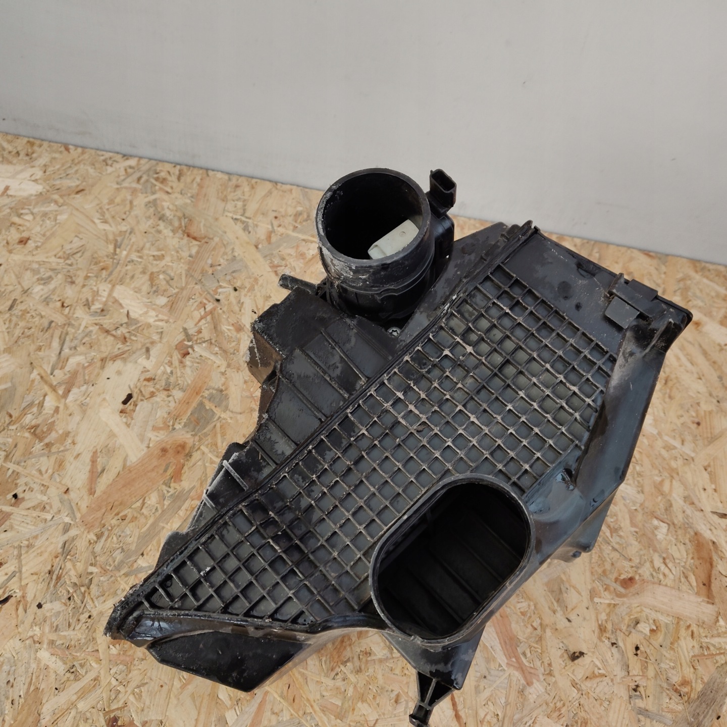 Gehäuse filter luft RENAULT CLIO IV 165001258