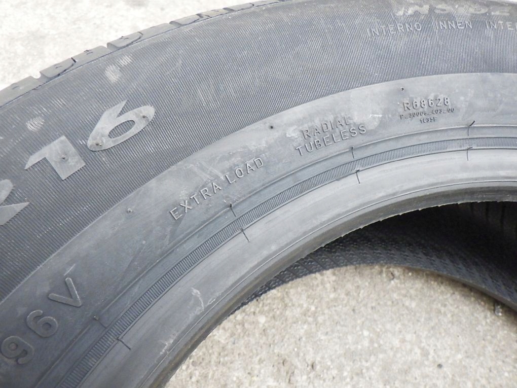 Pirelli Cinturato P7 205 60 R16 96V gomma