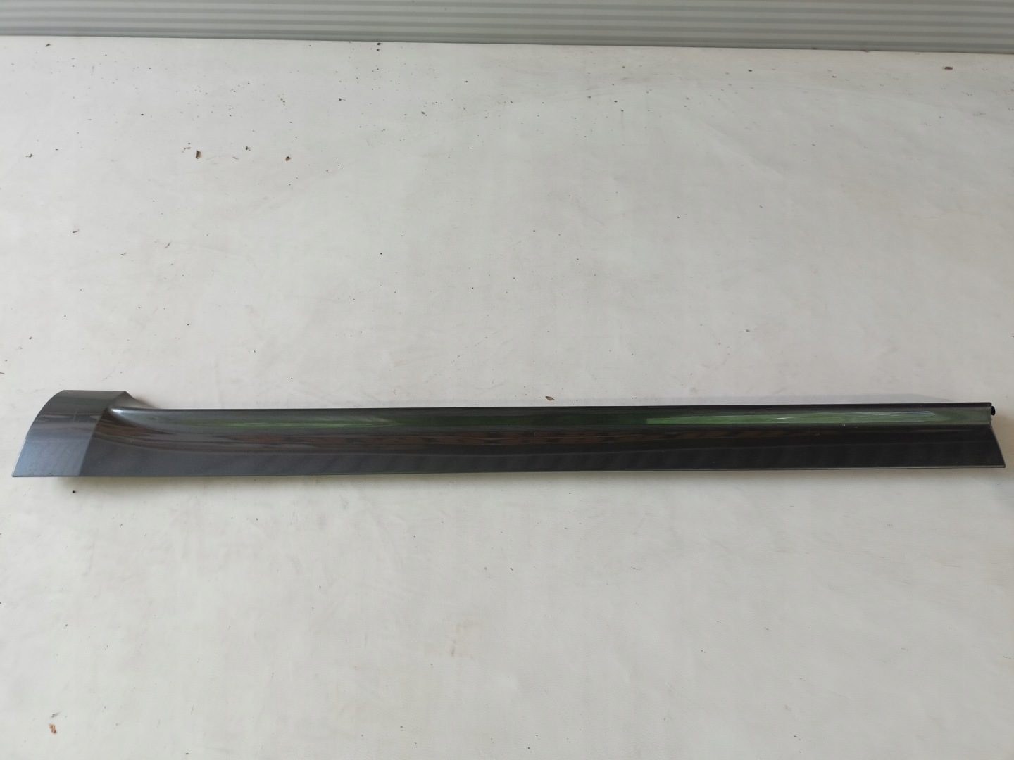 Volkswagen Sharan 7n moulding door left rear part