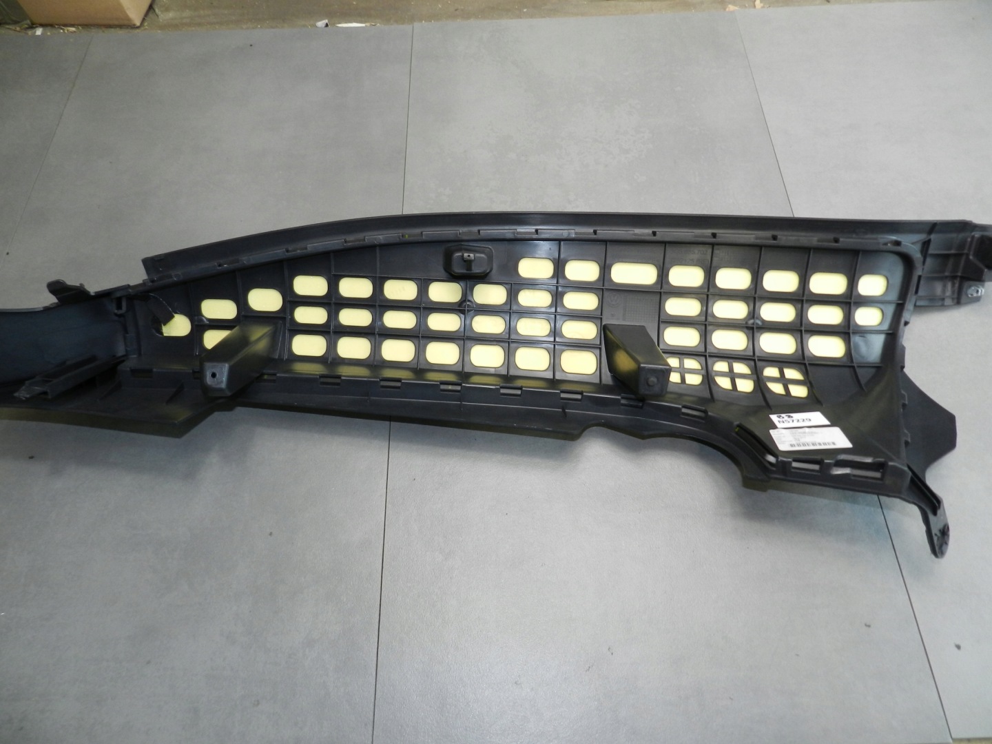 VW PASSAT B8 side right KANAPY 3G5885702A leather