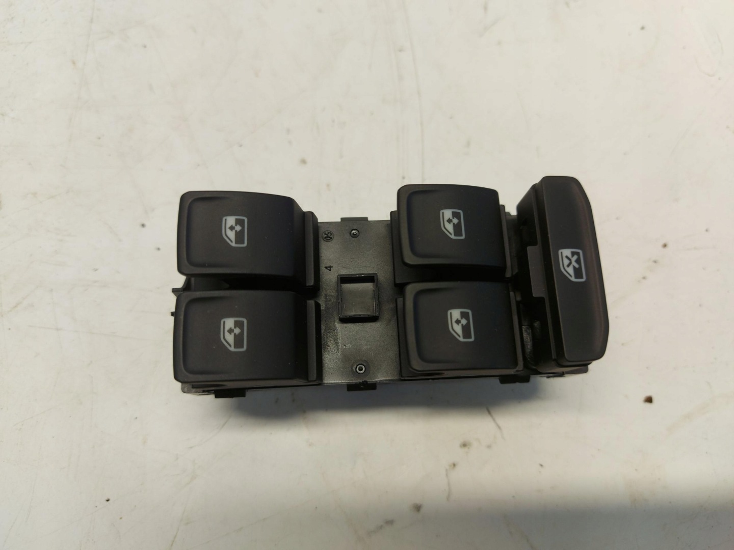 Skoda Kodiaq LIFT PANEL window control switch 5Q0959857D