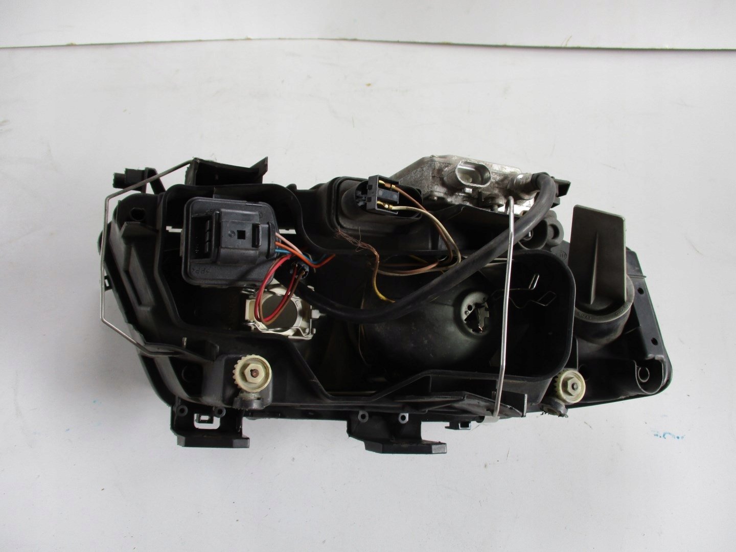 light left AUDI A6 4B0