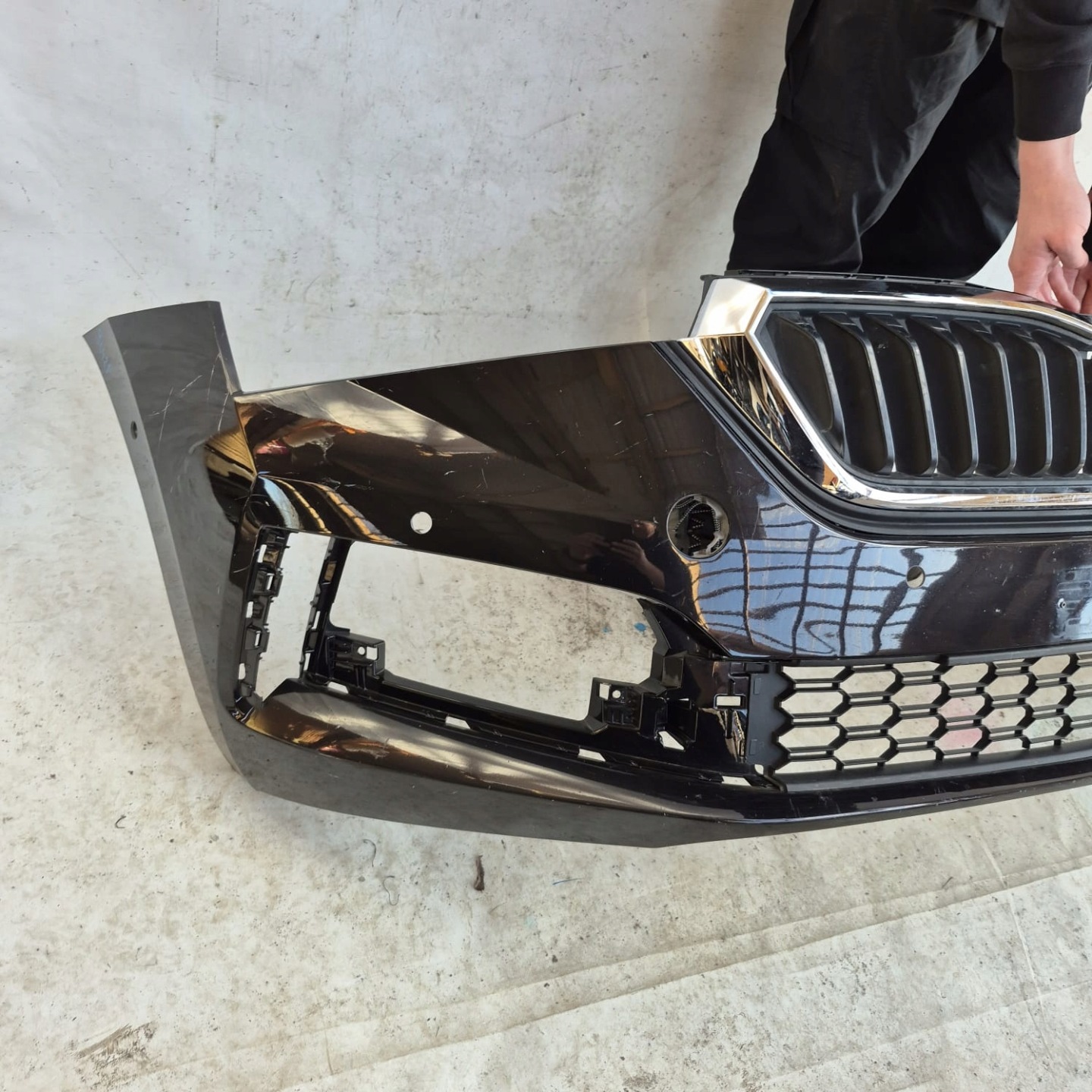 SKODA SCALA 19-23 bumper front front PDC