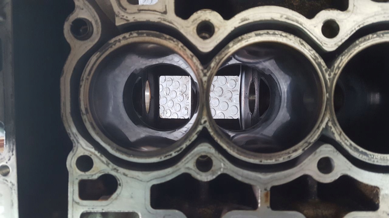 Blok dol MOTORU Mini R56 1,4 VTI