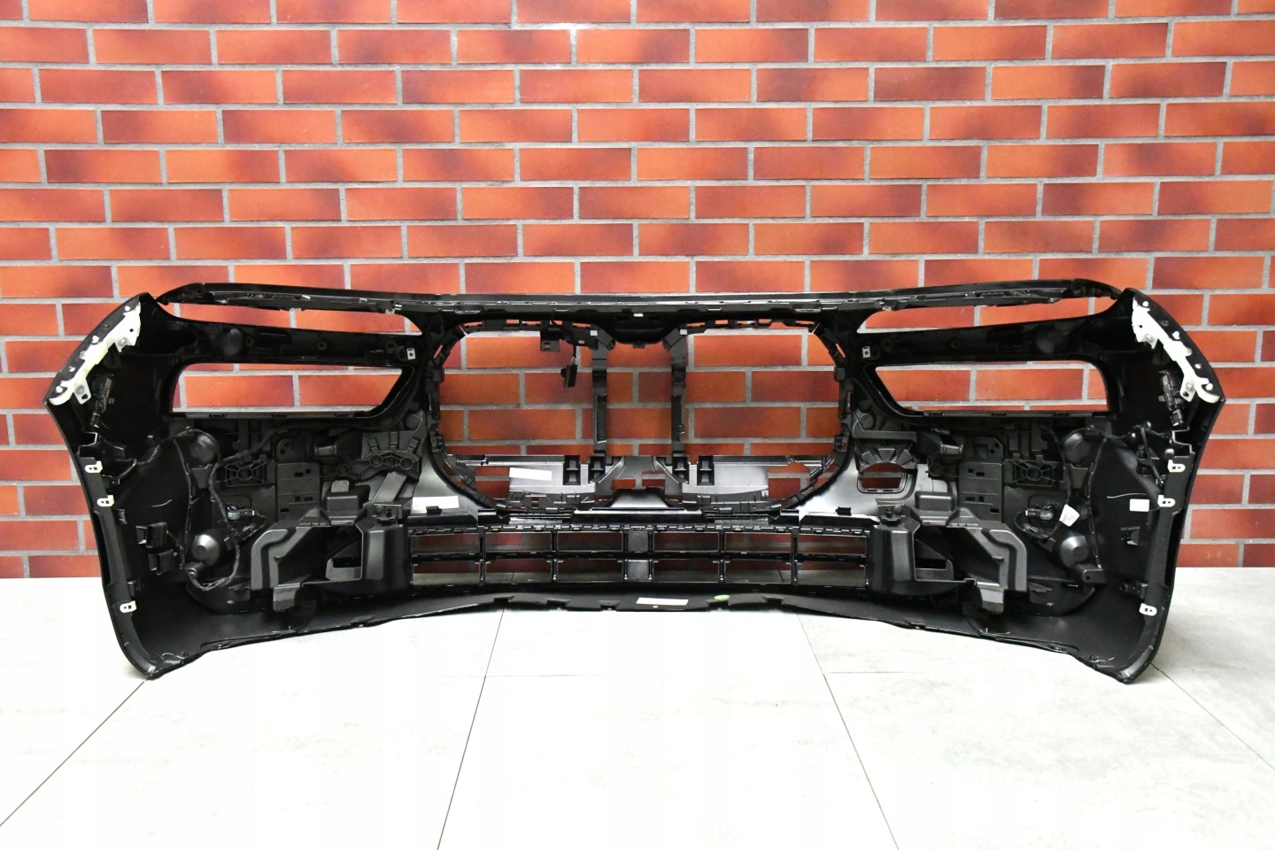 bumper front front BMW 7 G70 475 BLACK SAPPHIRE