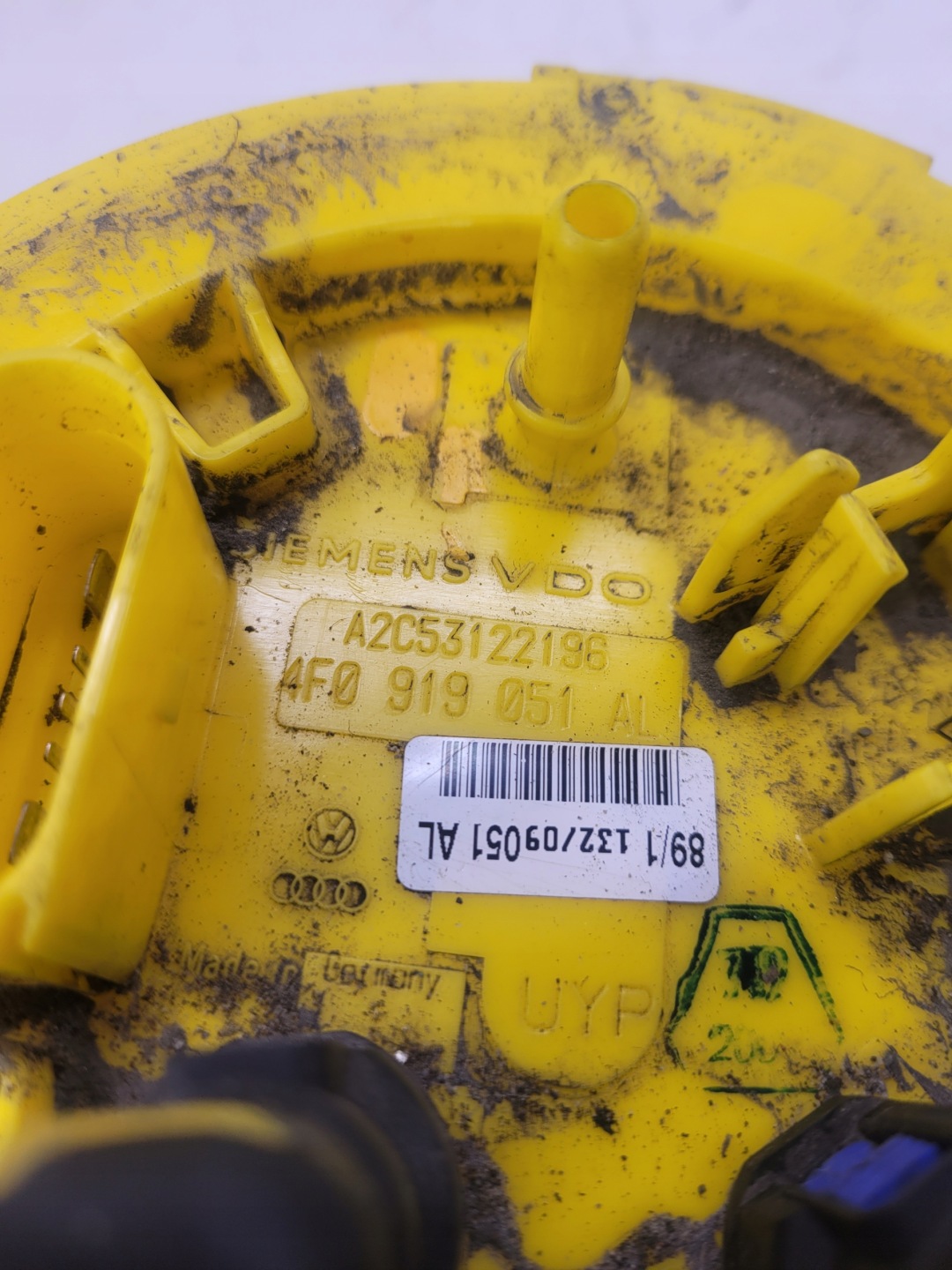 feed pump AUDI A6 C6 LIFT 3.0 TFSI 4F0919051AL