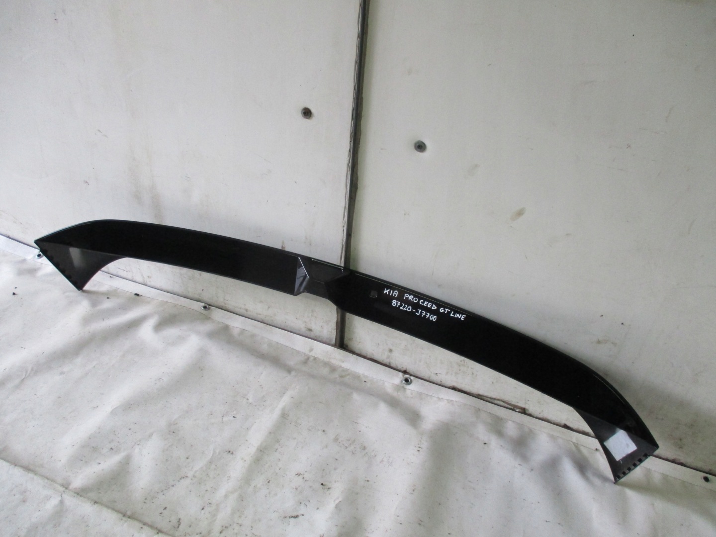Spoiler bonnet Kia Pro Ceed GT- Line 87220-J7700