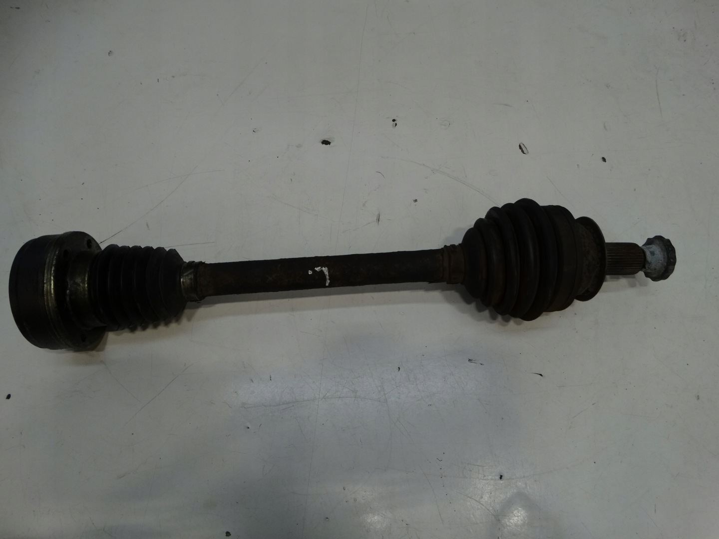 semi-axis left SEAT IBIZA MK4 1.4 CGG 63KW 2013r.