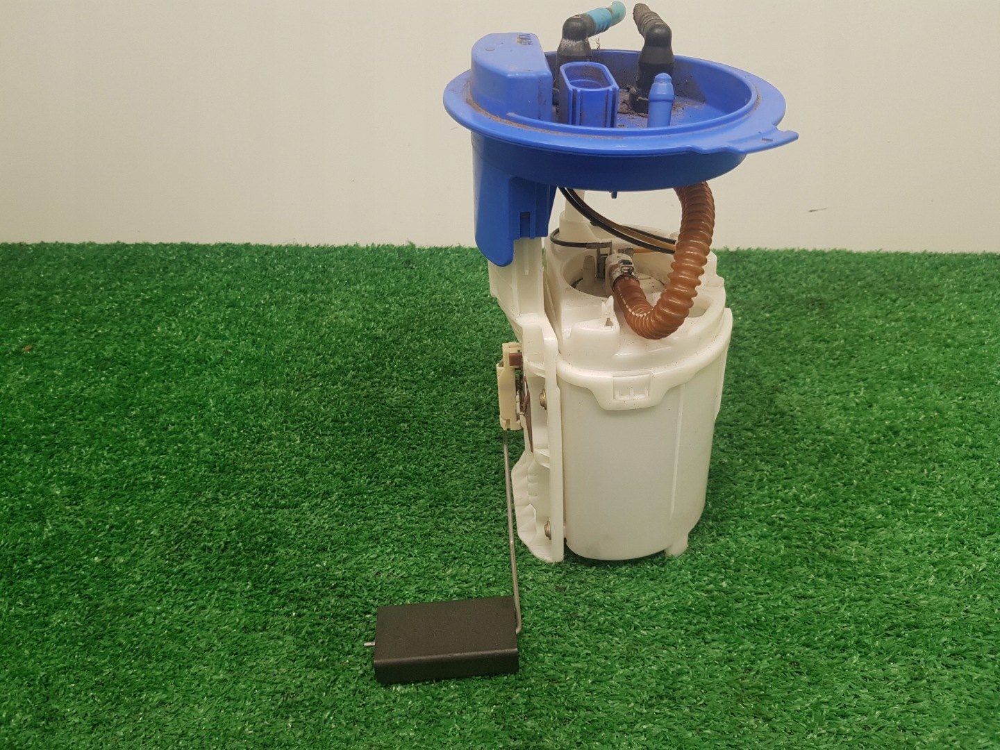 feed pump VOLKSWAGEN GOLF 5 plus 1K0919051AE