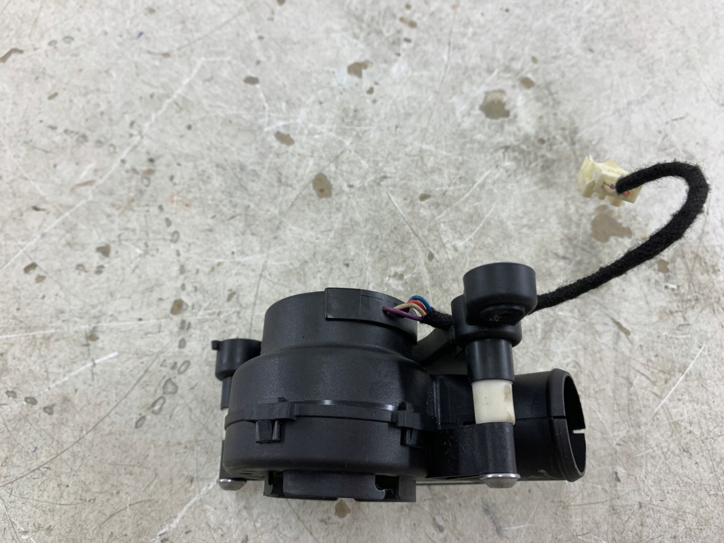 MERCEDES W212 Lüfter DMUCHAWA KOMPUTEROW KOMPUTERA A2048300708