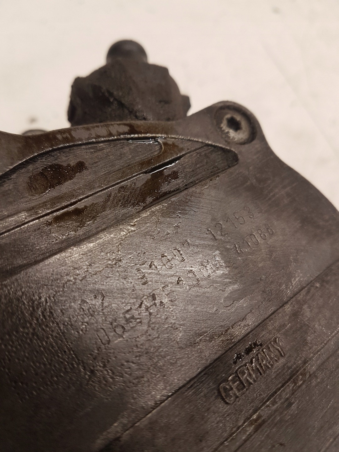 Pompa VACUM AUDI A4 A6 VW SEAT SKODA 06E145100M