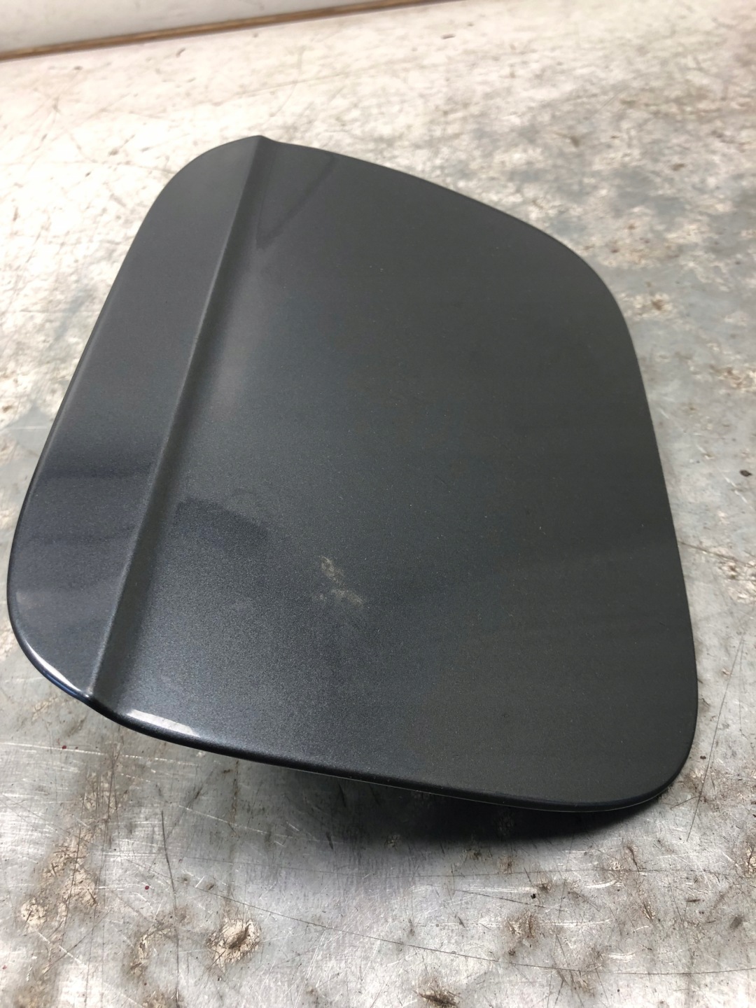 Volet trappe carburant Carburant AUDI A4 B7 8E0809905E