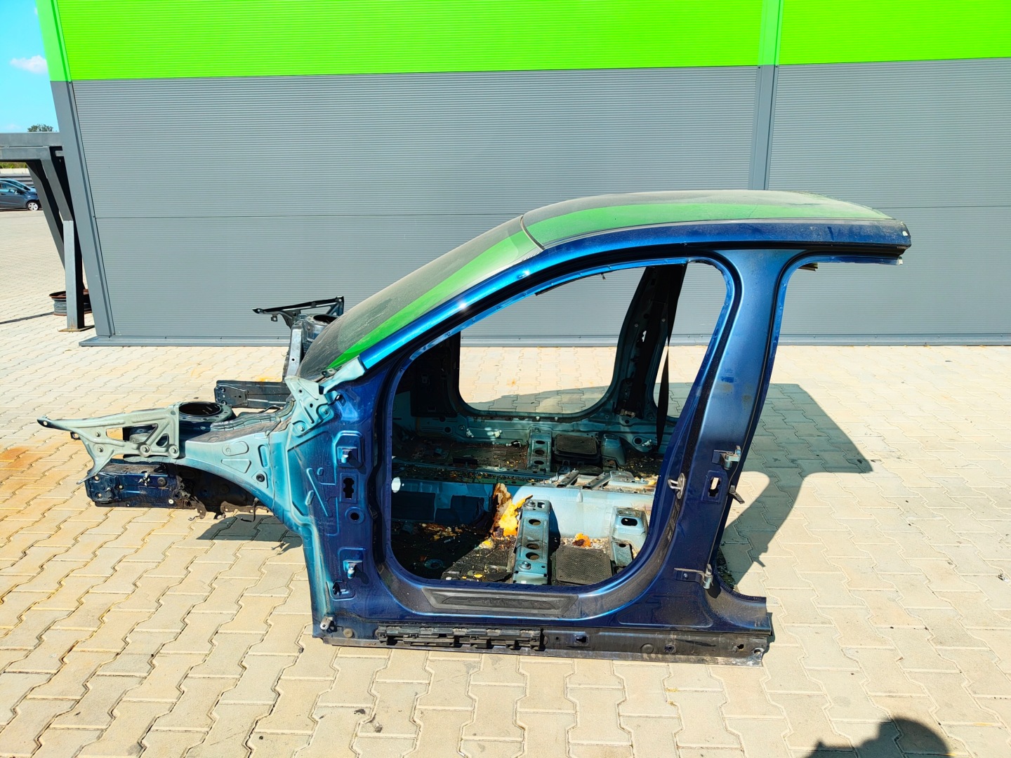 BMW X2 F39 BUDA quarter quarter placement pillar threshold colour C10
