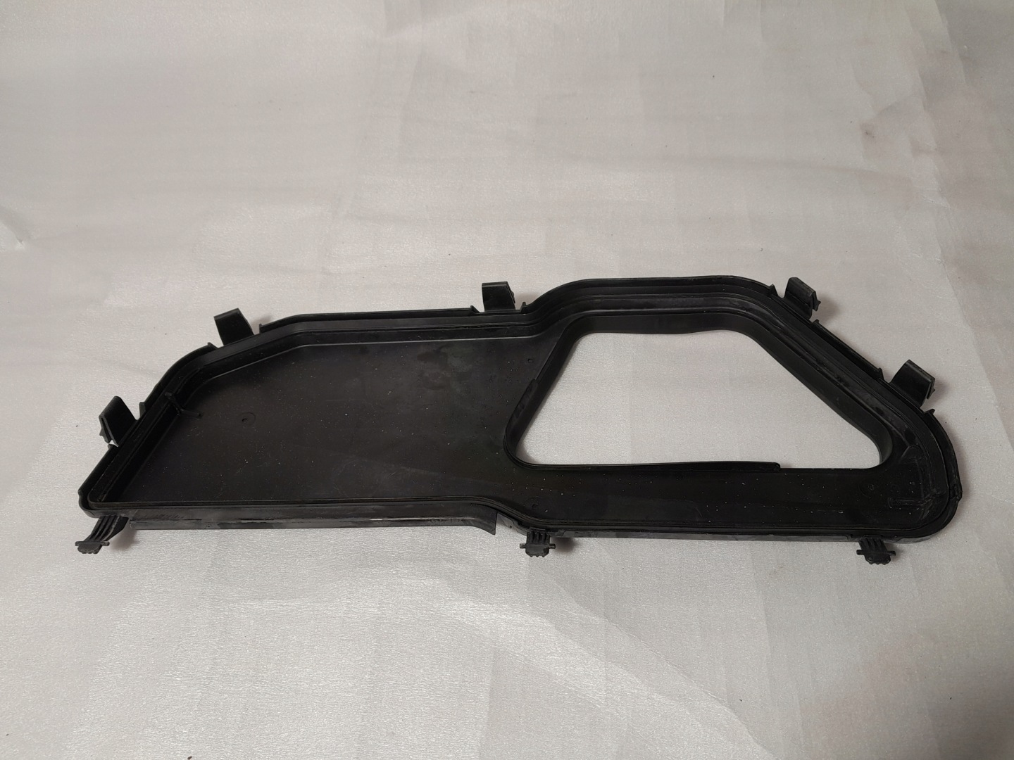 AUDI Q8 4M cap cover under the window 4M1815389D