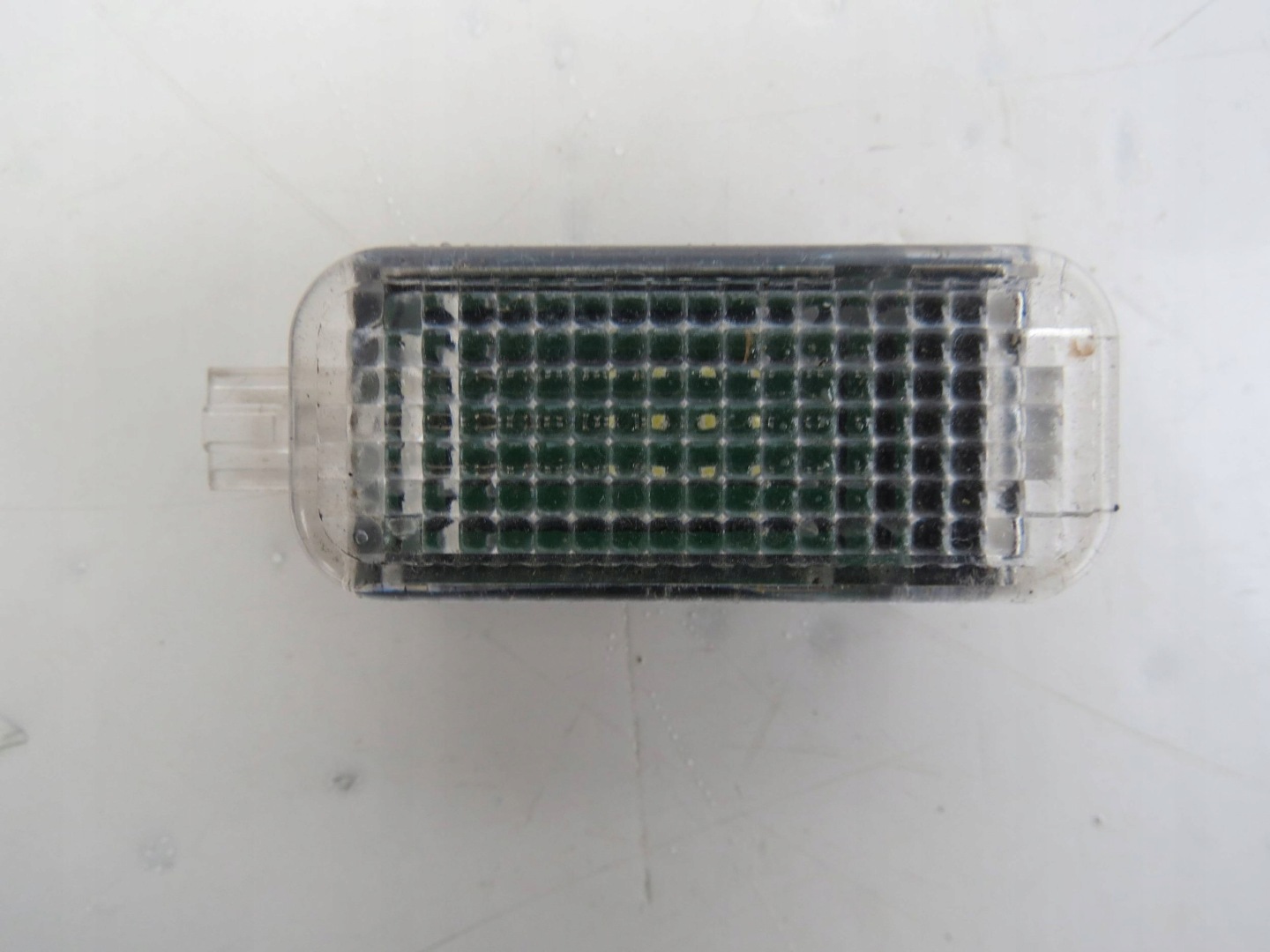Feux phare OSWIETLENIE Interne AUDI Q7 3.6 4E0947415